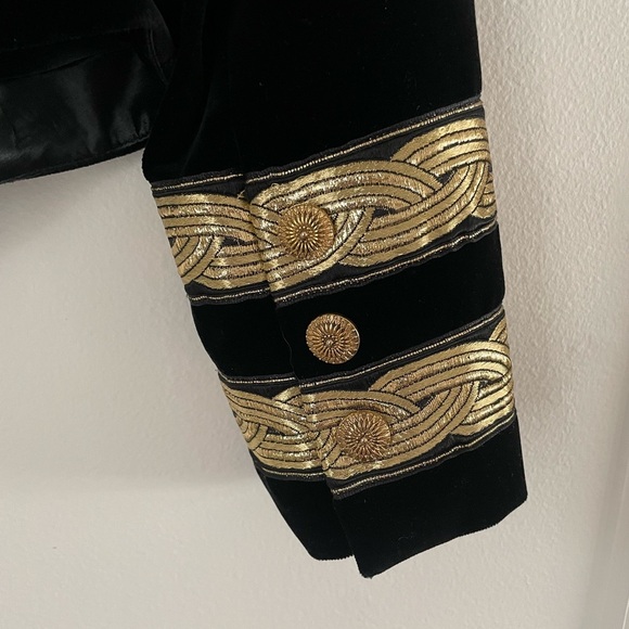 Vintage French Velvet and Gold Women’s Blazer size 40 by Jeannette Miner Paris - Picture 8 of 16
